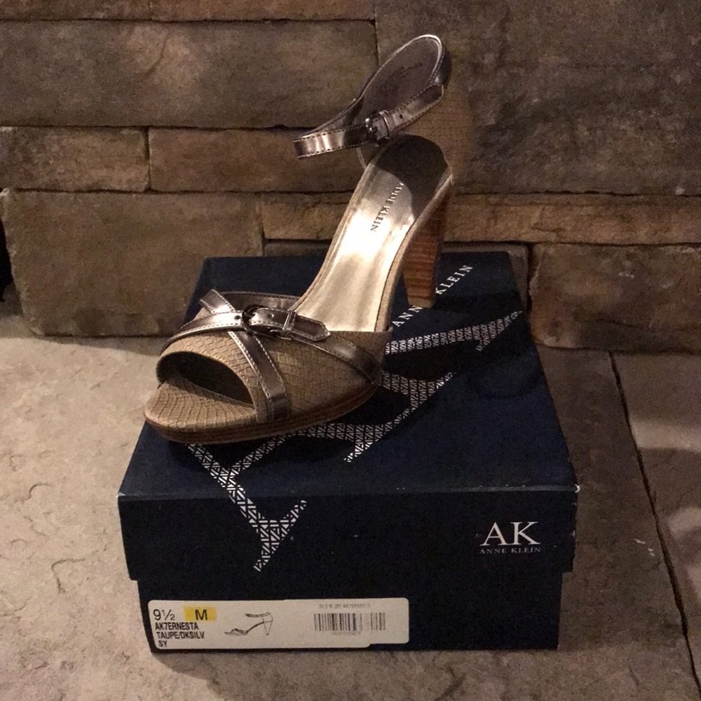 Brand New! Anne Klein taupe/silver high heel sandal